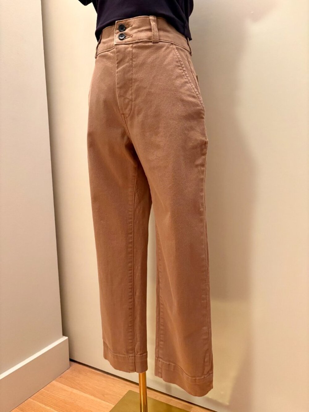 Everlane Organic Cotton The Utility Straight-Leg Pants in Toasted Coconut - Picture 3 of 7